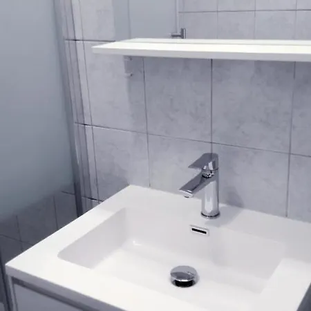 Nadia Apartman